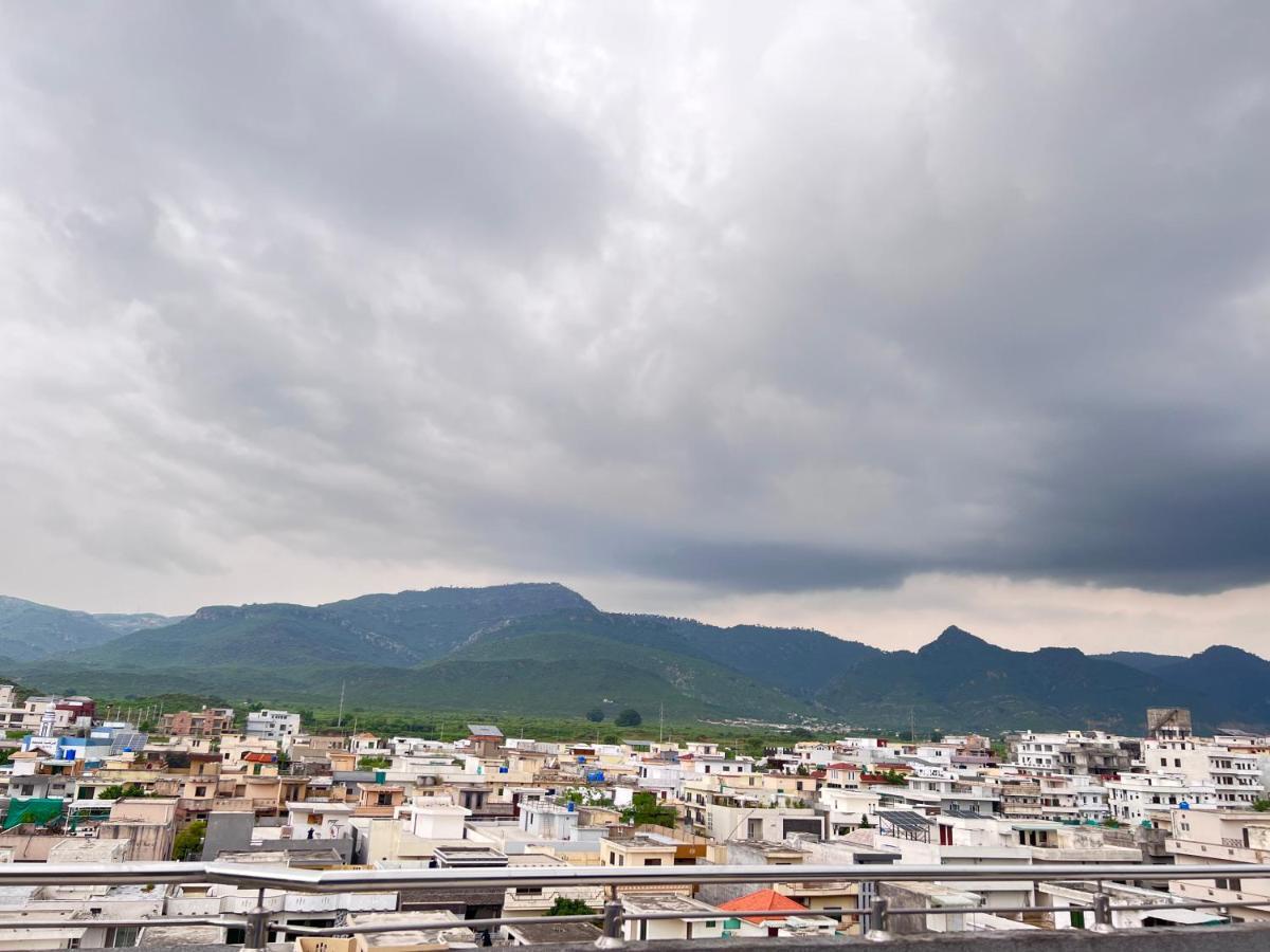 Luxury Executive 2Bedroom Apartment Convenient And Nice Location Islamabad Exterior photo